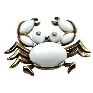 Trifari Crab Brooch Figural Pin White Rhinestone Cabochon Gold Tone Vintage Cost